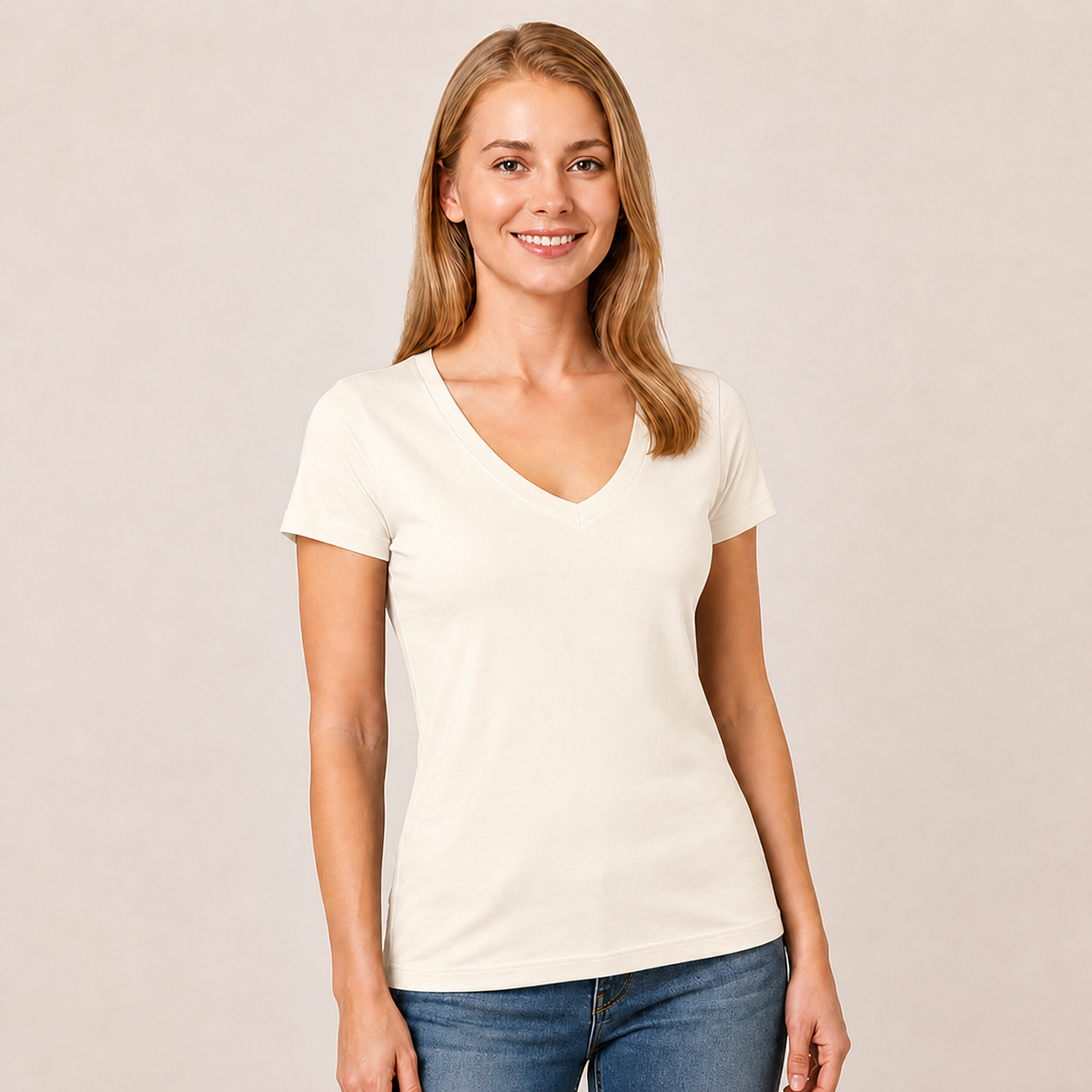 JOY Junior V-Neck Tee in Vintage Cream